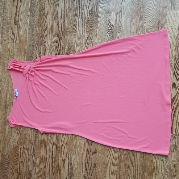 (12) Enchanté Coral Silky Soft Vacation Summer Flirty Feminind Fitted Flattering - Picture 1 of 6